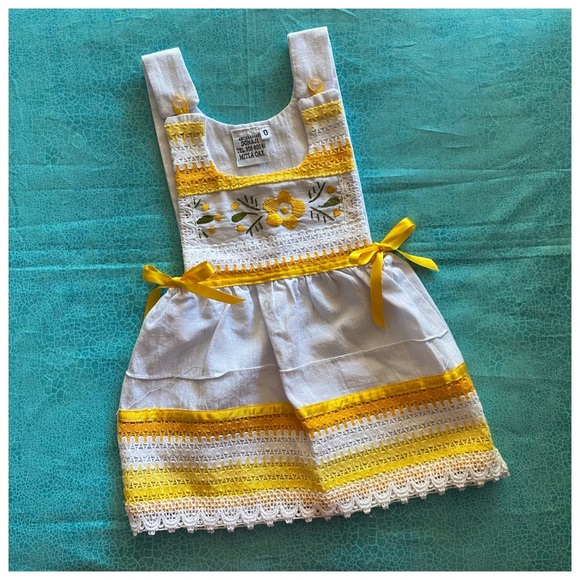 Artesanias Donaji embroidered dress NWOT - Picture 5 of 5